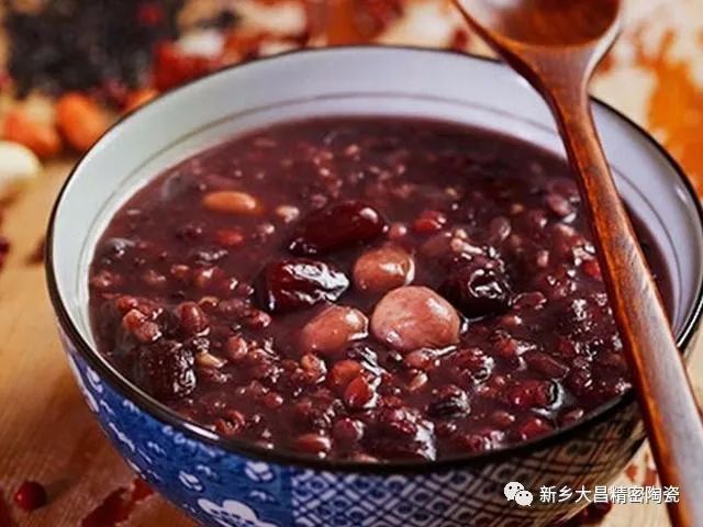 過(guò)了臘八就是年，辭舊迎新盼團(tuán)圓！